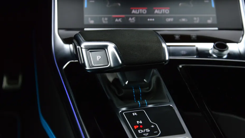 AUDI A6 RS6 TFSI mHEV Quattro Performance Tiptronic