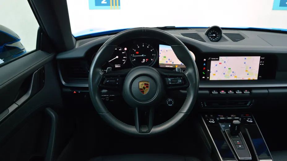 PORSCHE 911 911 Carrera 4S