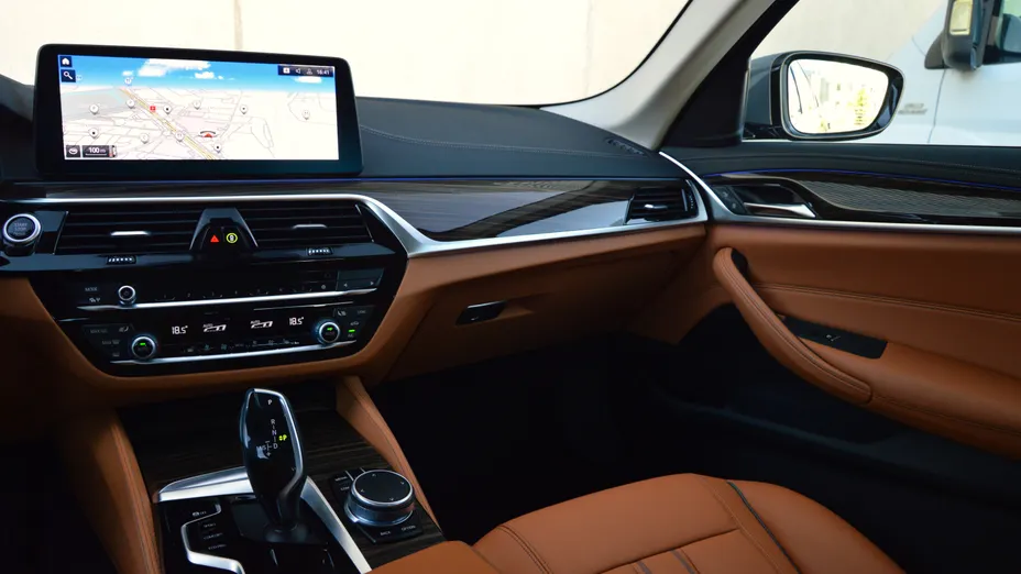 BMW Seria 5 540d xDrive mHEV Luxury Line aut