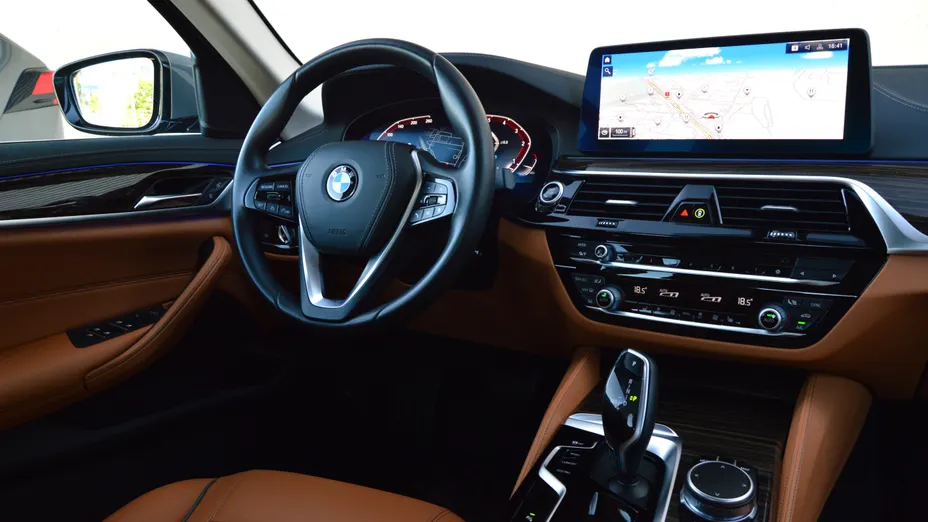 BMW Seria 5 540d xDrive mHEV Luxury Line aut