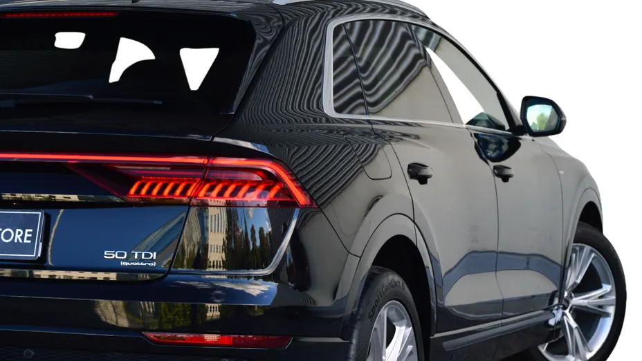 AUDI Q8 / E-Tron Q8 50 TDI mHEV Quattro Tiptronic