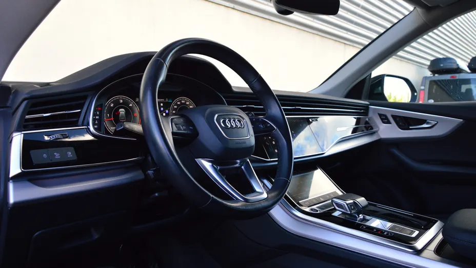 AUDI Q8 / E-Tron Q8 50 TDI mHEV Quattro Tiptronic