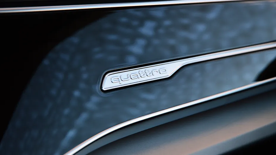 AUDI Q8 / E-Tron Q8 50 TDI mHEV Quattro Tiptronic