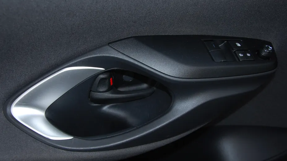 TOYOTA Yaris Yaris 1.5 Comfort