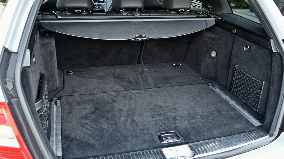 MERCEDES-BENZ C Klasa AMG C 63