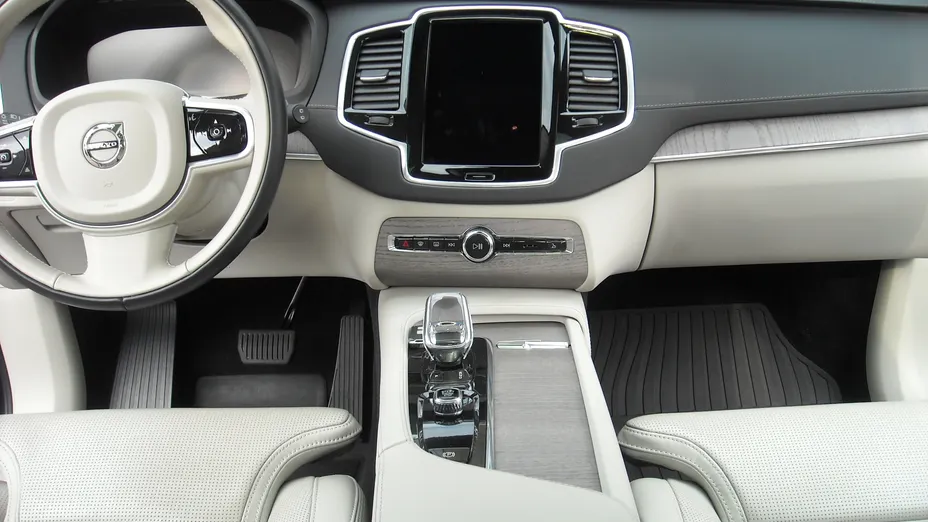 VOLVO XC90 XC90 T8 AWD Plug-In Hybrid Ultimate Bright 7os aut