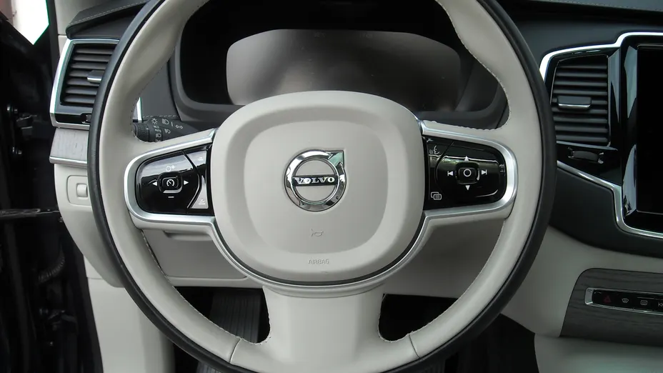 VOLVO XC90 XC90 T8 AWD Plug-In Hybrid Ultimate Bright 7os aut