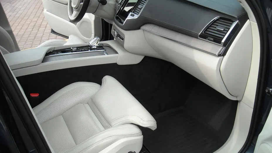 VOLVO XC90 XC90 T8 AWD Plug-In Hybrid Ultimate Bright 7os aut