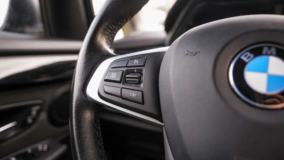 BMW Seria 2 218i Sport Line aut