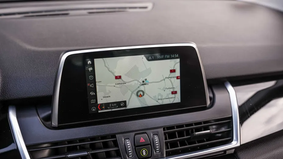 BMW Seria 2 218i Sport Line aut