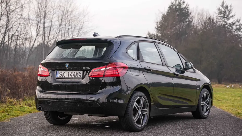 BMW Seria 2 218i Sport Line aut