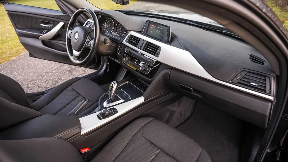 BMW Seria 4 420i xDrive Advantage