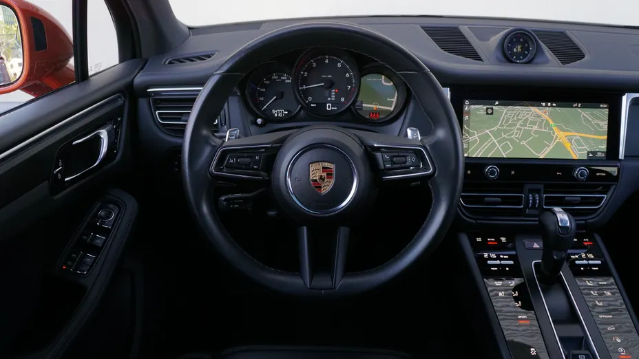 PORSCHE Macan Macan
