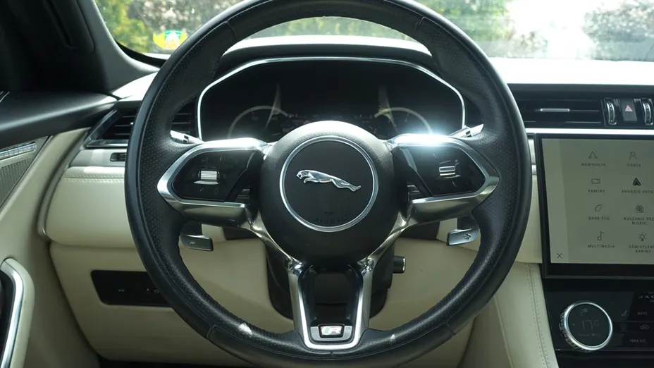 JAGUAR F-Pace F-Pace 2.0 P250 mHEV AWD R-Dynamic Black