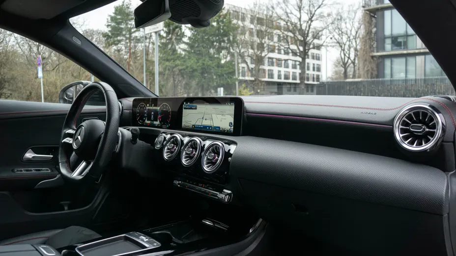 MERCEDES-BENZ CLA CLA 200 mHEV AMG Line 7G-DCT