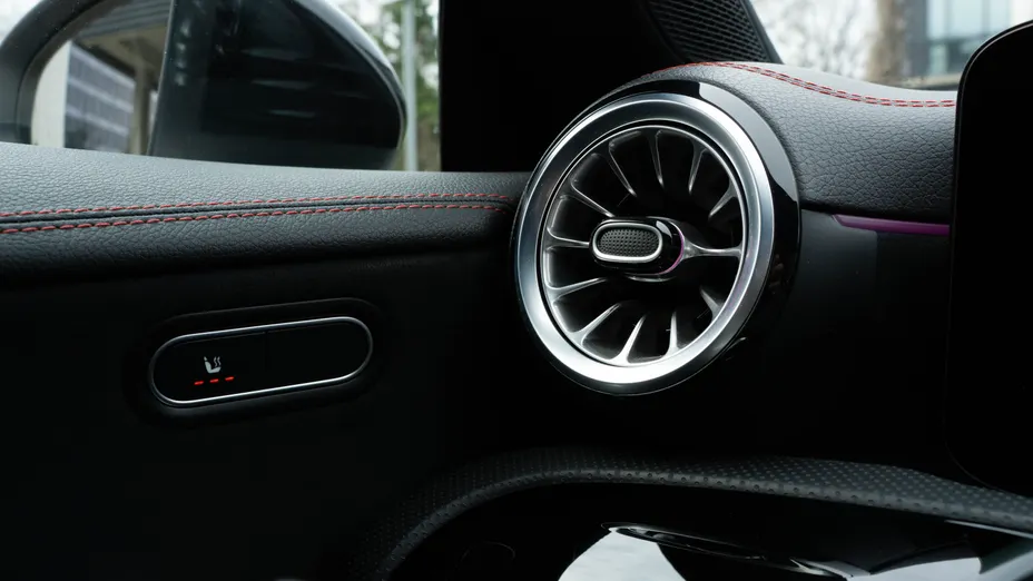 MERCEDES-BENZ CLA CLA 200 mHEV AMG Line 7G-DCT