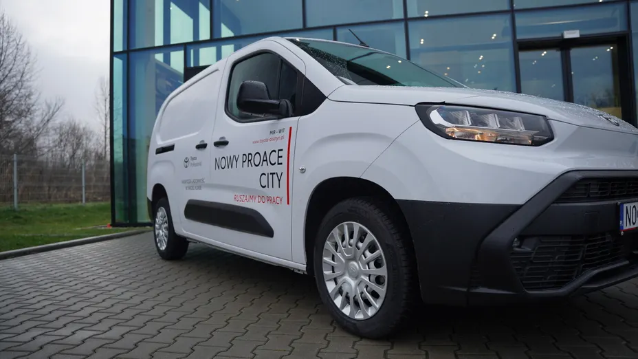 TOYOTA Proace City Proace City 1.5 D-4D Long 2,4t Active Nowy