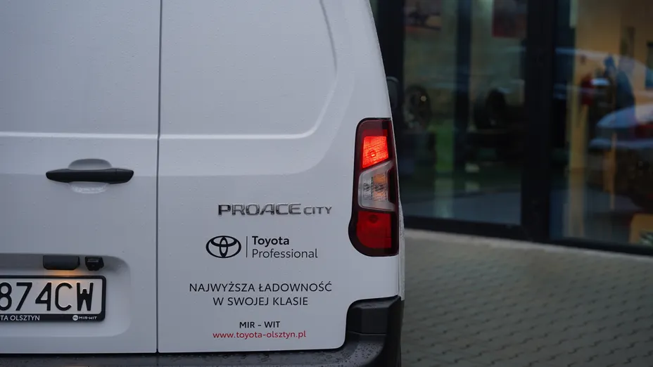 TOYOTA Proace City Proace City 1.5 D-4D Long 2,4t Active Nowy