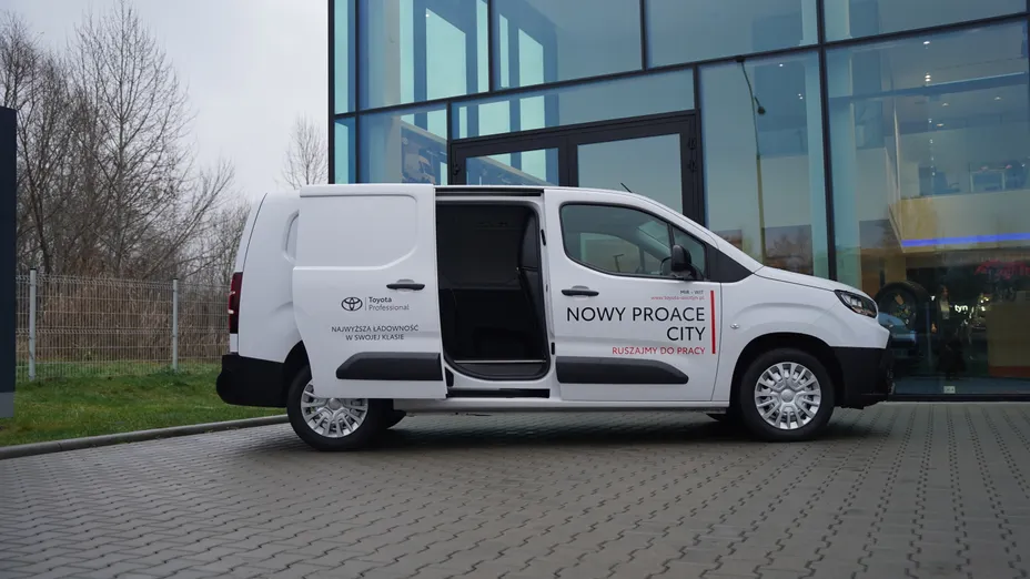 TOYOTA Proace City Proace City 1.5 D-4D Long 2,4t Active