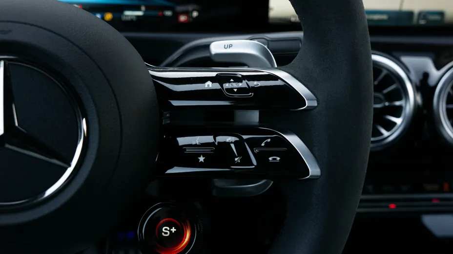 MERCEDES-BENZ CLA AMG CLA 45 S 4-Matic+ 8G-DCT