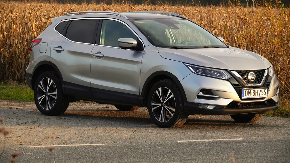 NISSAN Qashqai Qashqai 1.2 DIG-T N-Connecta