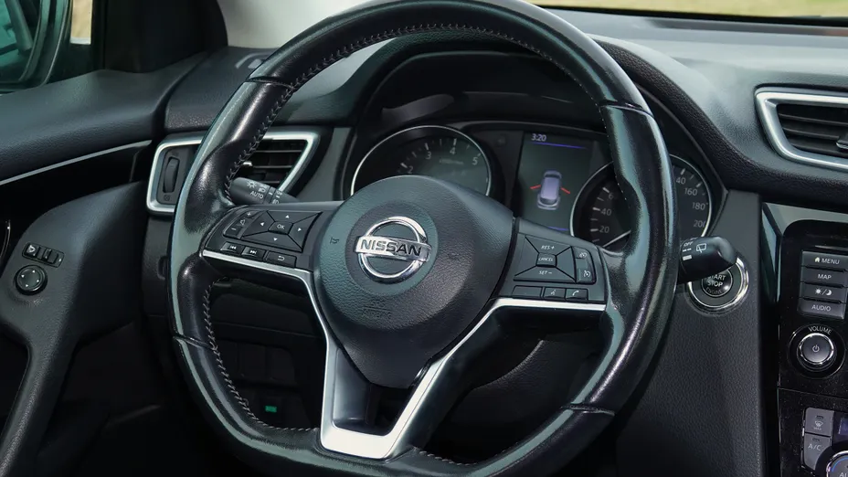 NISSAN Qashqai Qashqai 1.2 DIG-T N-Connecta