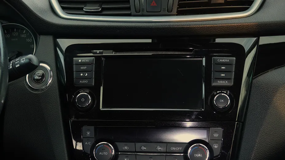 NISSAN Qashqai Qashqai 1.2 DIG-T N-Connecta