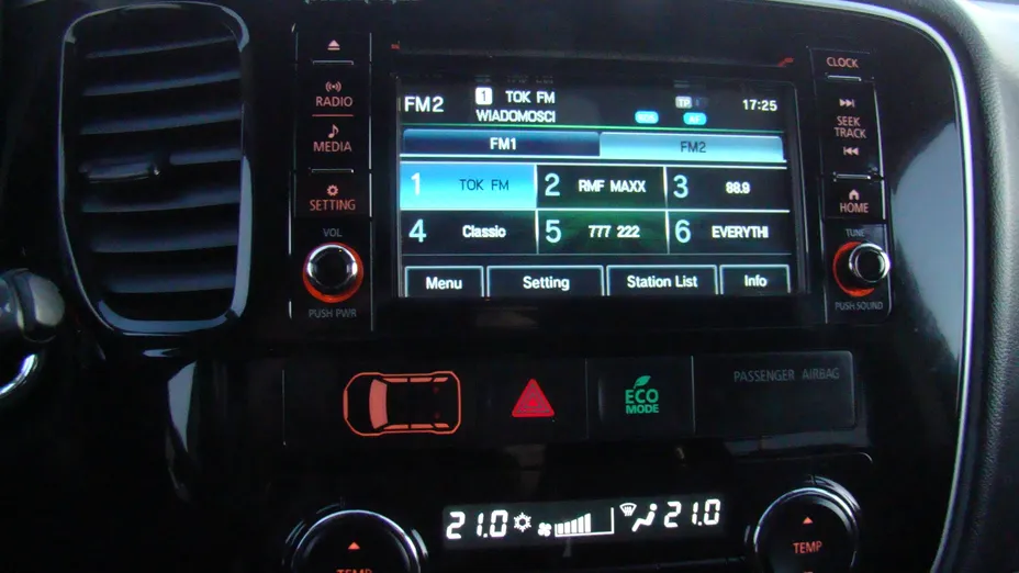 MITSUBISHI Outlander Outlander 2.0 Intense + 4WD CVT