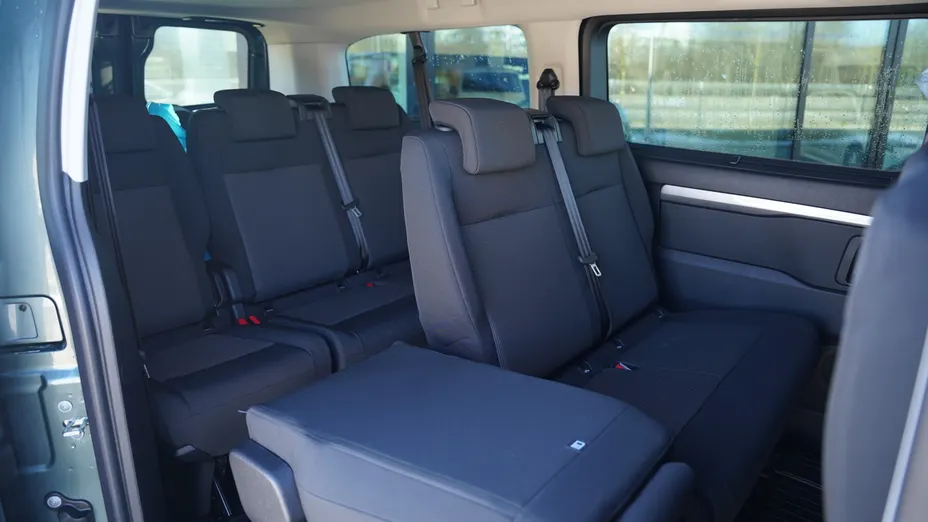 TOYOTA Proace Verso Proace Verso 2.2 D4-D Long Business