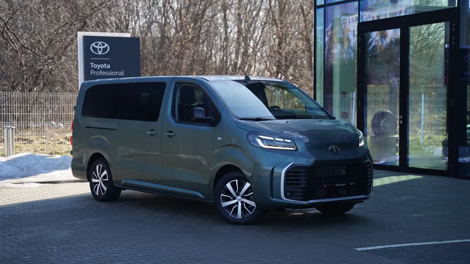 TOYOTA Proace Verso Proace Verso 2.2 D4-D Long Business