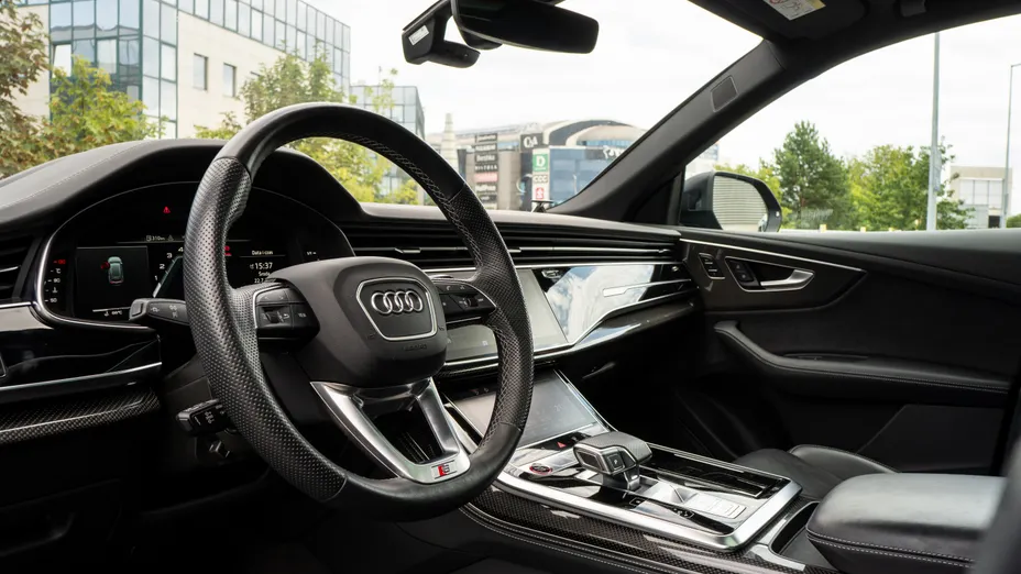AUDI Q8 / E-Tron SQ8 TFSI Quattro Tiptronic