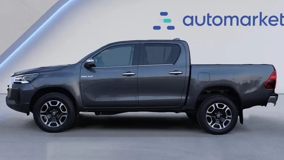 TOYOTA HiLux Hilux 2.8 D-4D mHEV Double Cab Executive 4x4 aut Nowy