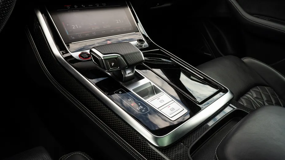 AUDI Q8 / E-Tron SQ8 TFSI Quattro Tiptronic