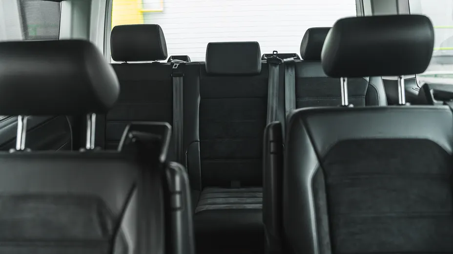 VOLKSWAGEN Multivan -