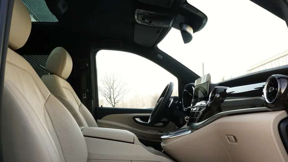 MERCEDES-BENZ V Klasa V 300 d 4-Matic Avantgarde 9G-Tronic (długi)