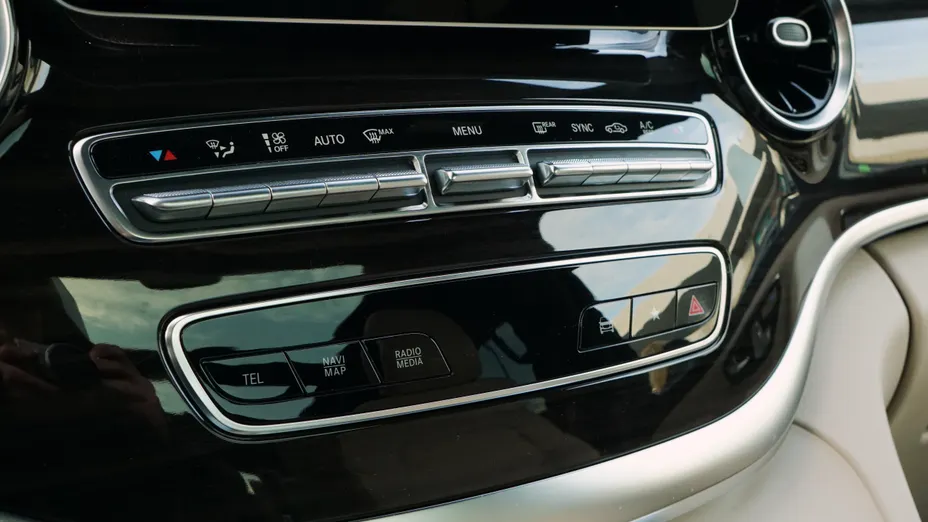 MERCEDES-BENZ V Klasa V 300 d 4-Matic Avantgarde 9G-Tronic (długi)