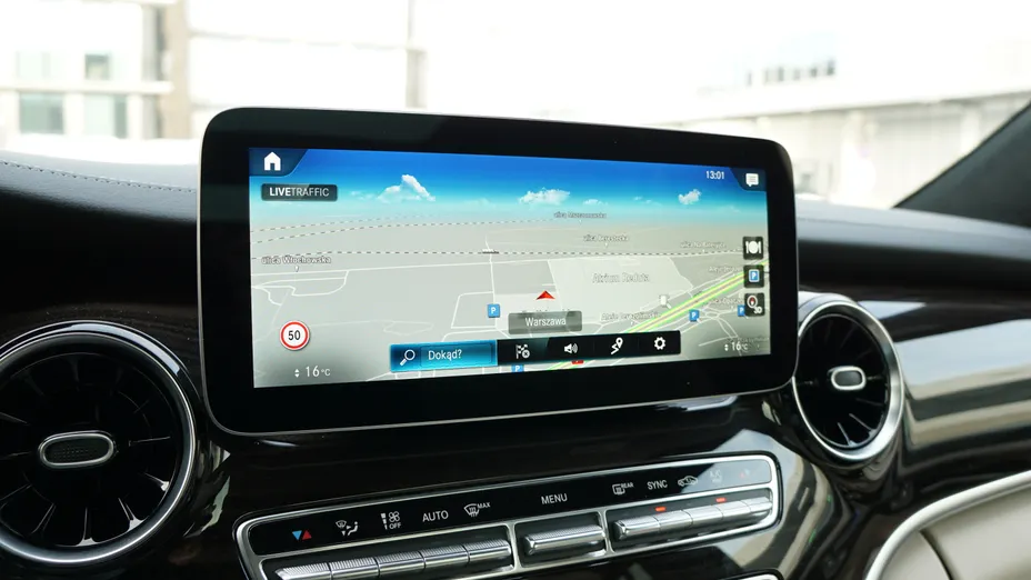 MERCEDES-BENZ V Klasa V 300 d 4-Matic Avantgarde 9G-Tronic (długi)