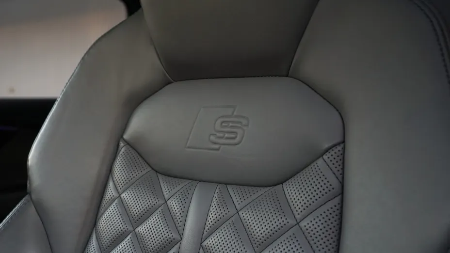 AUDI Q7 SQ7 TDI Quattro Tiptr.