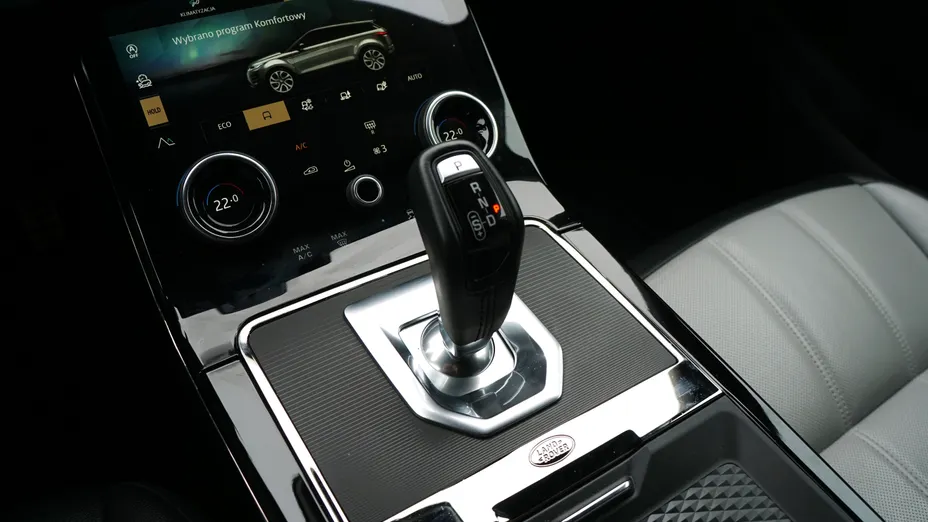 LAND ROVER Range Rover Evoque Evoque 2.0 D165 mHEV R-Dynamic aut