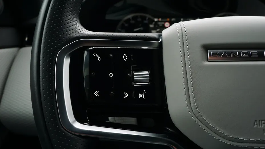 LAND ROVER Range Rover Evoque Evoque 2.0 D165 mHEV R-Dynamic aut