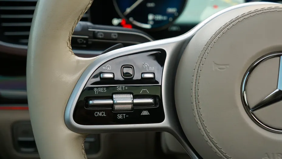 MERCEDES-BENZ GL Maybach GLS 600 4-Matic