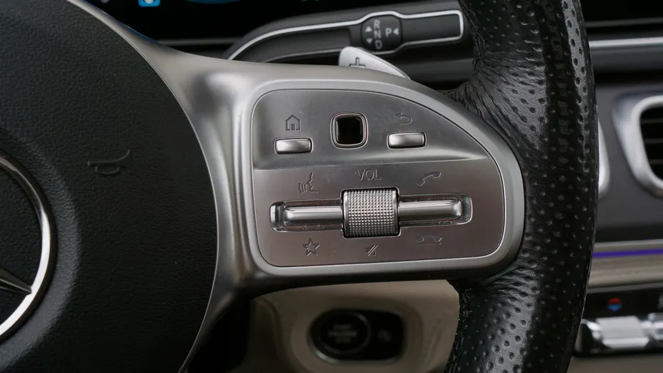 MERCEDES-BENZ GL GLS 400 d 4-Matic