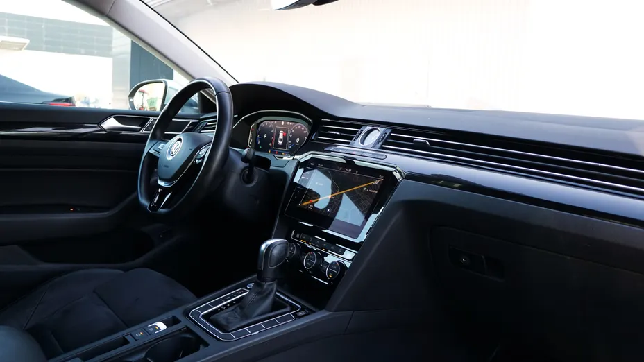 VOLKSWAGEN Arteon Arteon 2.0 TSI Elegance DSG