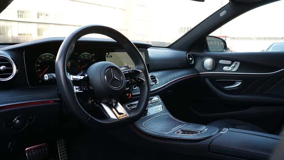 MERCEDES-BENZ E Klasa AMG E 53 4-Matic+