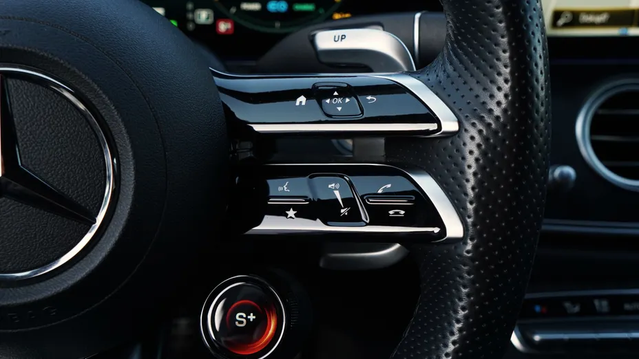 MERCEDES-BENZ E Klasa AMG E 53 4-Matic+