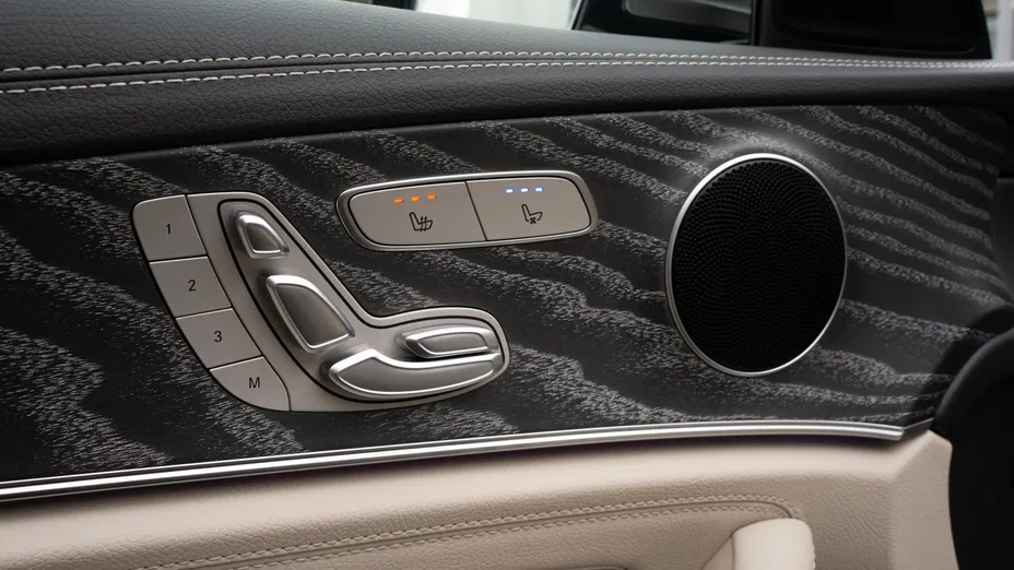 MERCEDES-BENZ E Klasa E 220 d 4-Matic