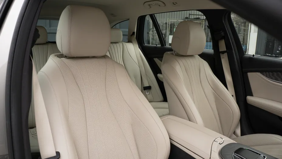 MERCEDES-BENZ E Klasa E 220 d 4-Matic