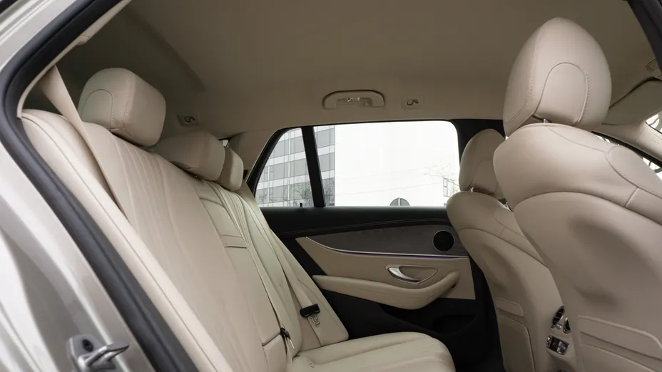 MERCEDES-BENZ E Klasa E 220 d 4-Matic