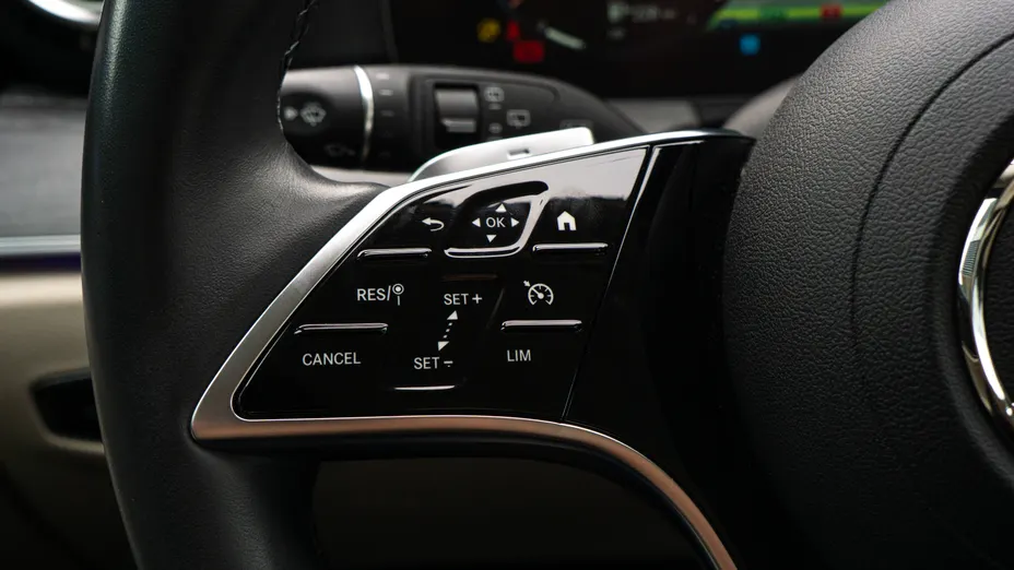 MERCEDES-BENZ E Klasa E 220 d 4-Matic