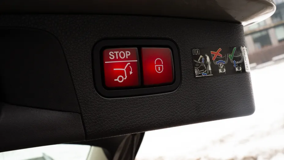 MERCEDES-BENZ E Klasa E 220 d 4-Matic